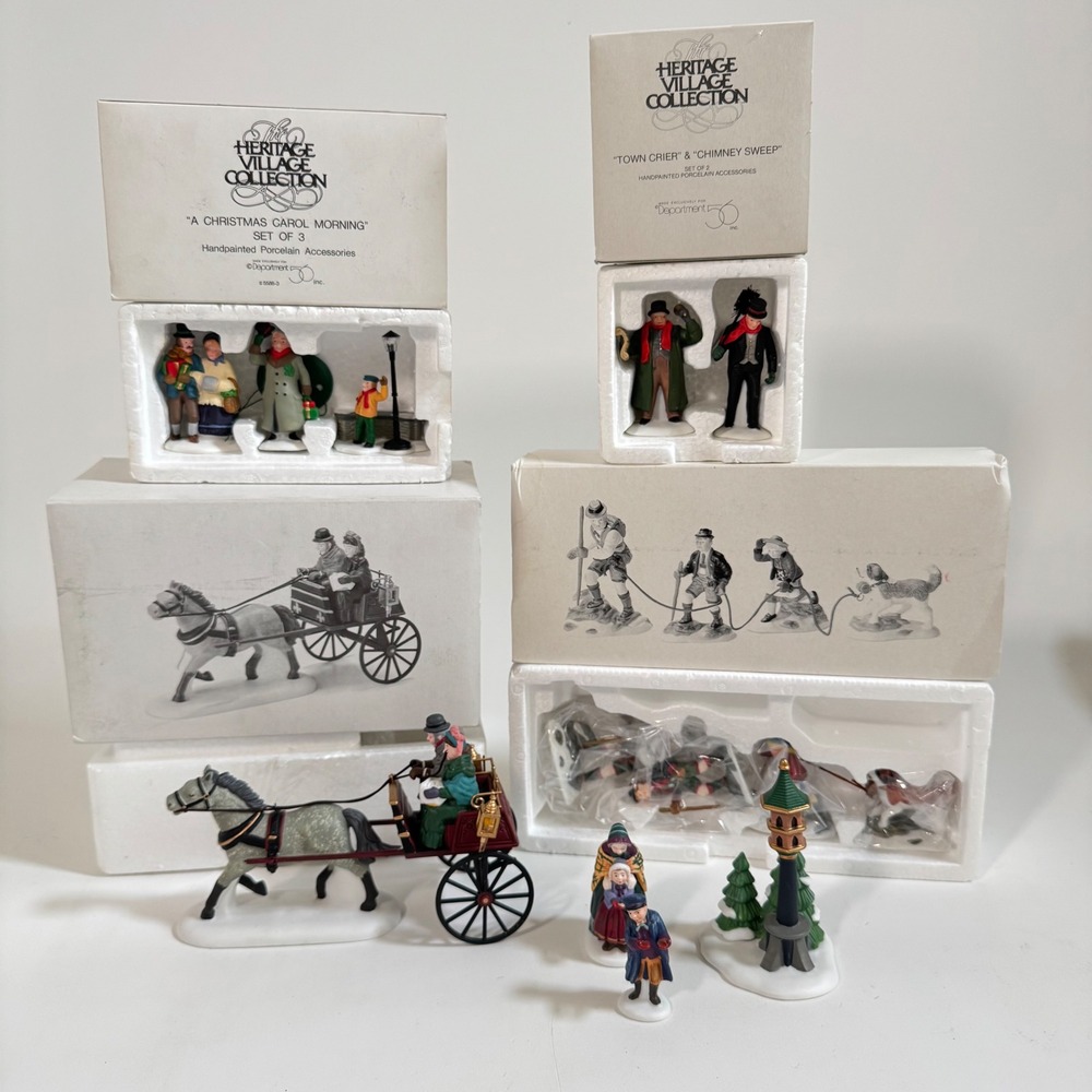 Dept 56 Heritage Village Christmas Carol Morning Town Crier Carriage 4 Sets Plus - Picture 6 of 6